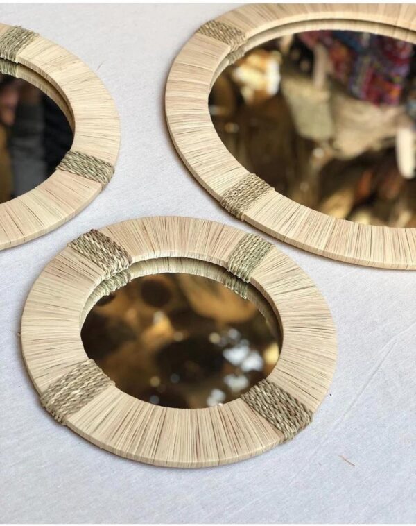 Ensemble de 3 Miroirs en Raphia Fait Main – Image 5