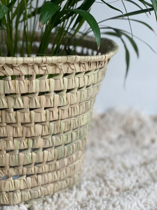 Cache-pot en feuilles de palmier – Vase naturel – Image 3
