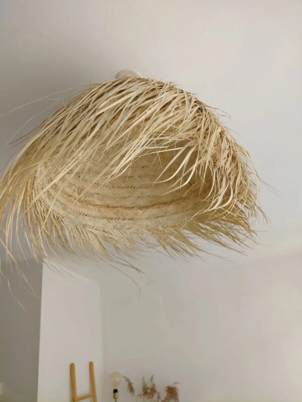 Suspension en demi-boule de paille fait main – Image 5