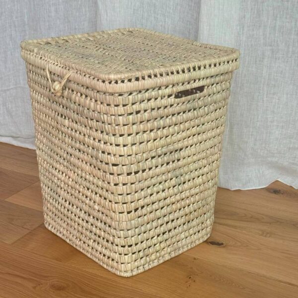 Panier à Linge en Feuille de Palmier Naturelle avec Couvercle – Image 2