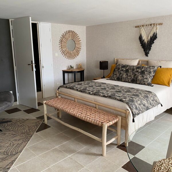 Banc en Bois et Cuir Marocain – Image 4