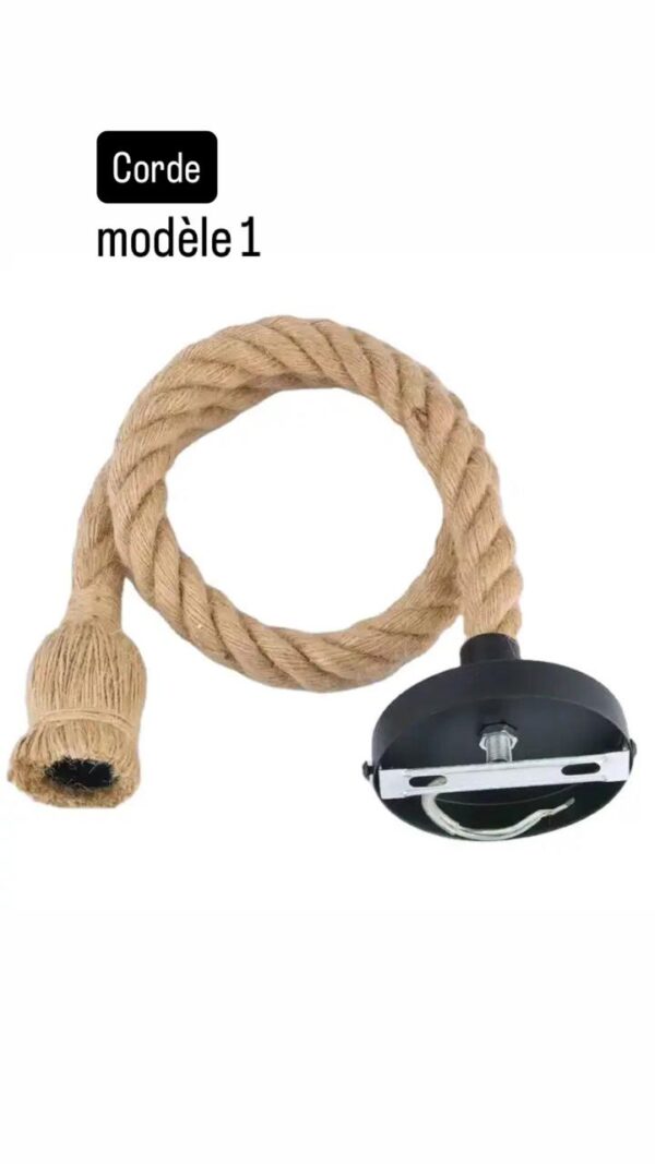 Suspension en demi-boule de paille fait main – Image 7
